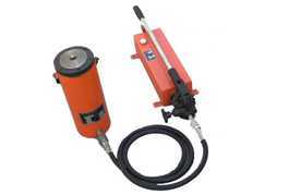 液壓動(dòng)力核心 手動(dòng)泵、電動(dòng)泵與液壓千斤頂?shù)男袠I(yè)應(yīng)用解析